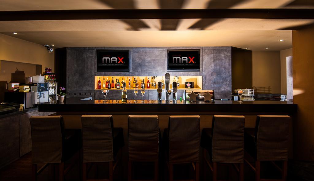 צל-אם-זי Living Max Hotel מראה חיצוני תמונה